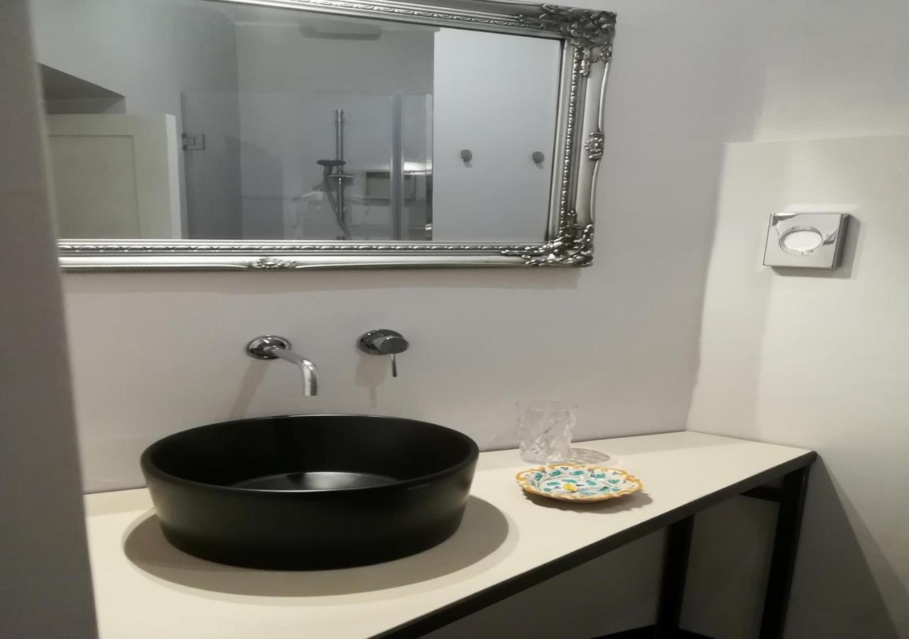 팔레르모 Persiane Al Cassaro B&B 외부 사진